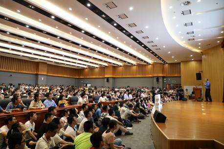 说明: D:BaiduNetdiskDownload9.20晚上大师论坛7.JPG